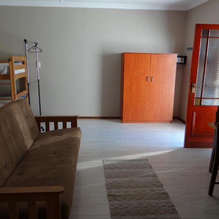 La Paix Guesthouse โบฟอร์ตเวสต์ ภายนอก รูปภาพ