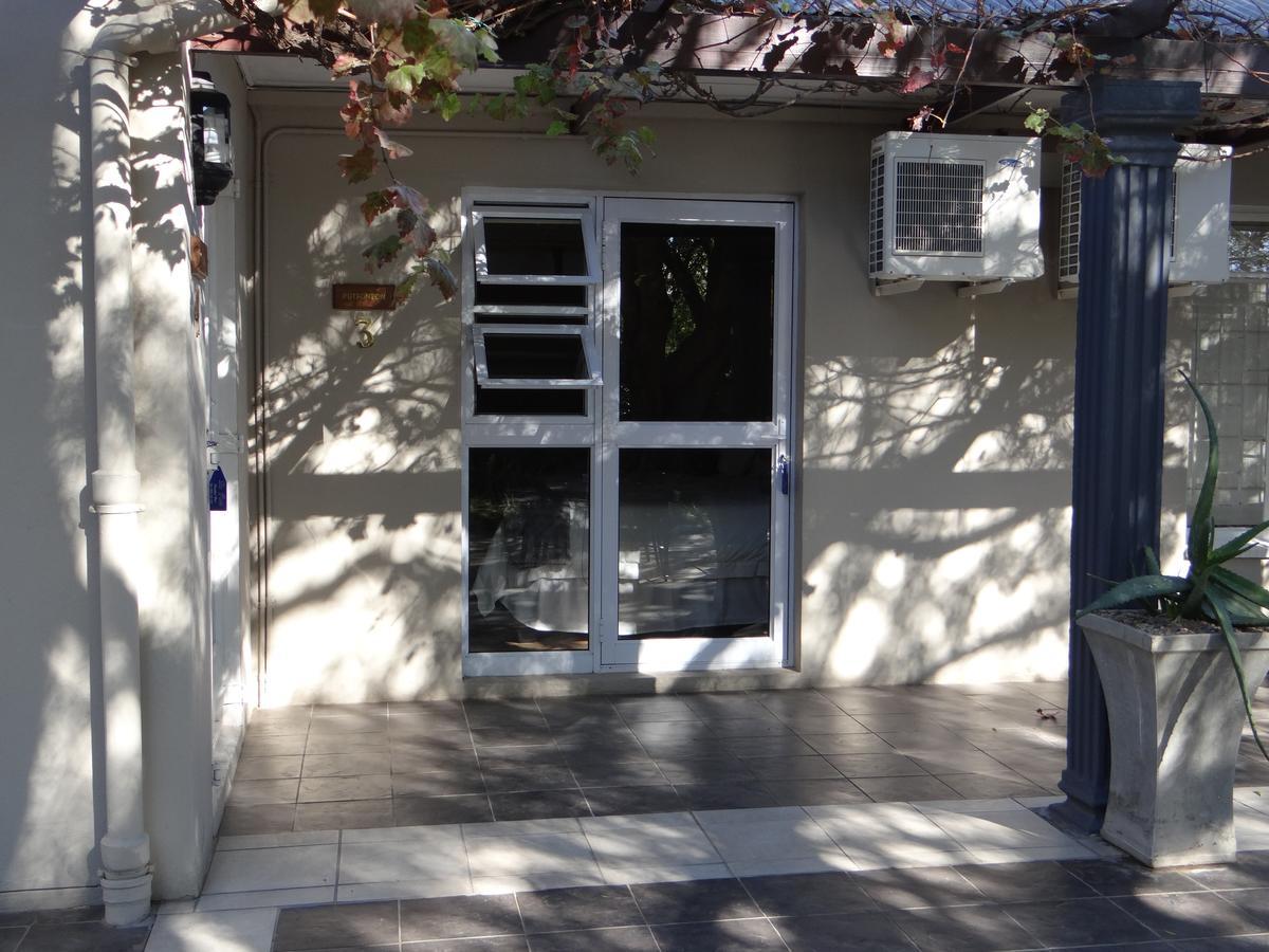 La Paix Guesthouse โบฟอร์ตเวสต์ ภายนอก รูปภาพ