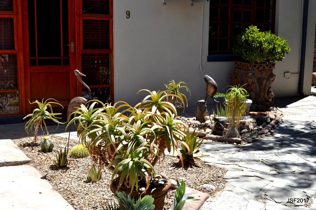La Paix Guesthouse โบฟอร์ตเวสต์ ภายนอก รูปภาพ